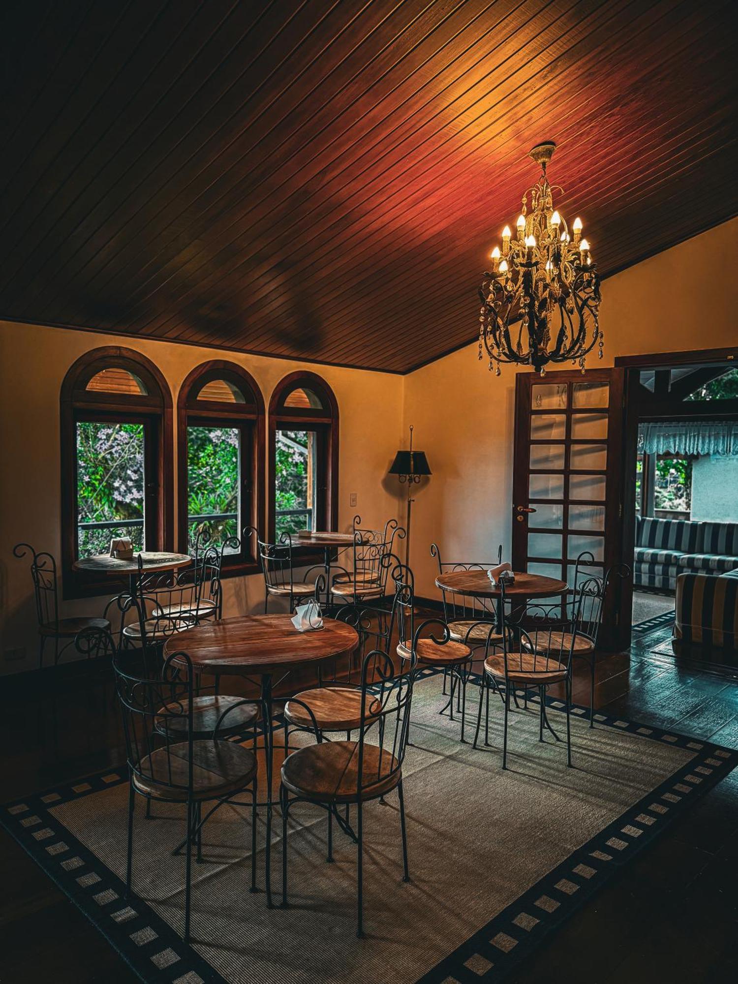 Bella Hotel