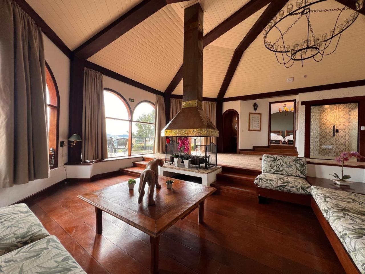 Bella Hotel 4*